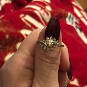 10K gold size 10 diamond ring